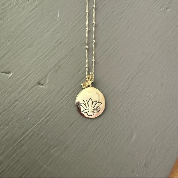 Satya 925 Sterling Silver Pendant Necklace - Picture 5 of 7